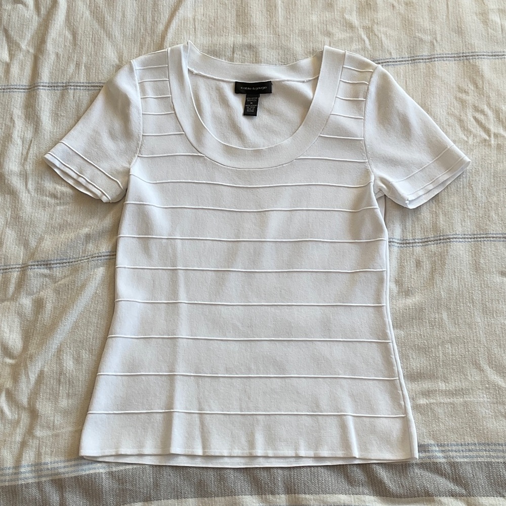 Cable & Gauge White Textured Short Sleeve Blouse